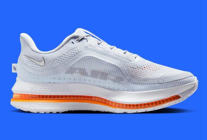 这双Nike跑鞋把能给的都给足了qmh球盟会亚博网址配置诱人！(图6)