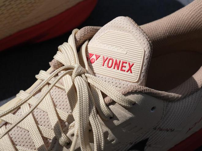 春季新款网球鞋——网球爱好者的全能之选YONEX AD Accel 2025(图3)