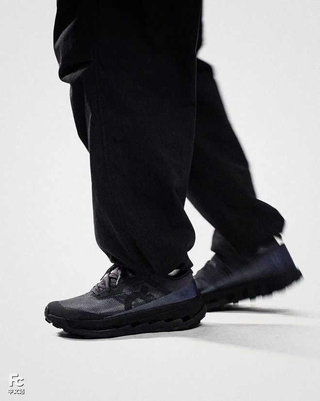 名」悄悄登场！太适合这个季节了！去哪都能穿！On 昂跑「三方联(图1)