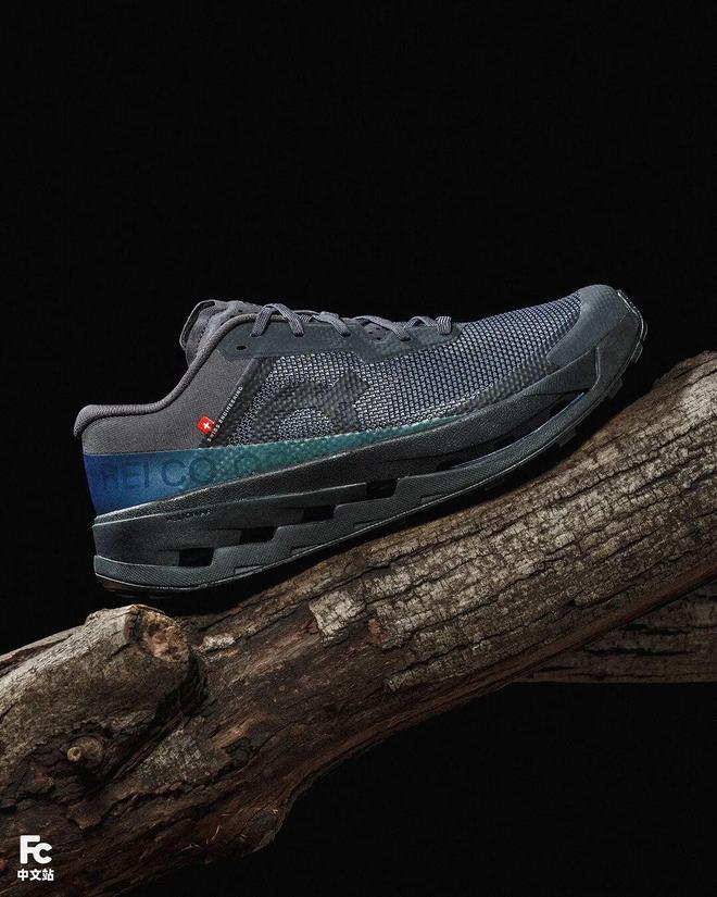 名」悄悄登场！太适合这个季节了！去哪都能穿！On 昂跑「三方联(图2)