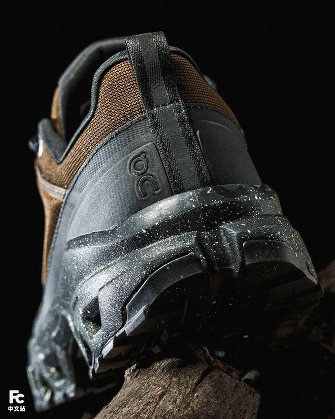 名」悄悄登场！太适合这个季节了！去哪都能穿！On 昂跑「三方联(图4)