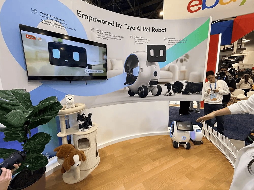 方向最火中企霸场机器人全明星乱斗暴走2万步逛CES2026：9大(图94)