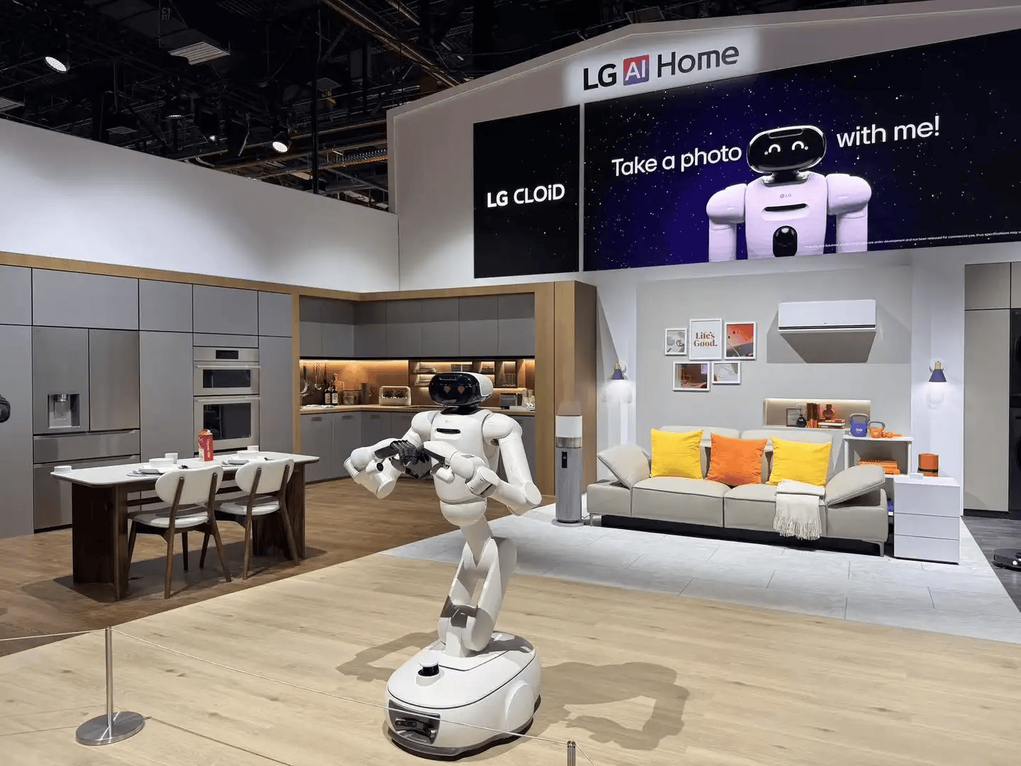 方向最火中企霸场机器人全明星乱斗暴走2万步逛CES2026:9大(图112) 方向最火中企霸场机器人全明星乱斗暴走2万步逛CES2026:9大(图112)